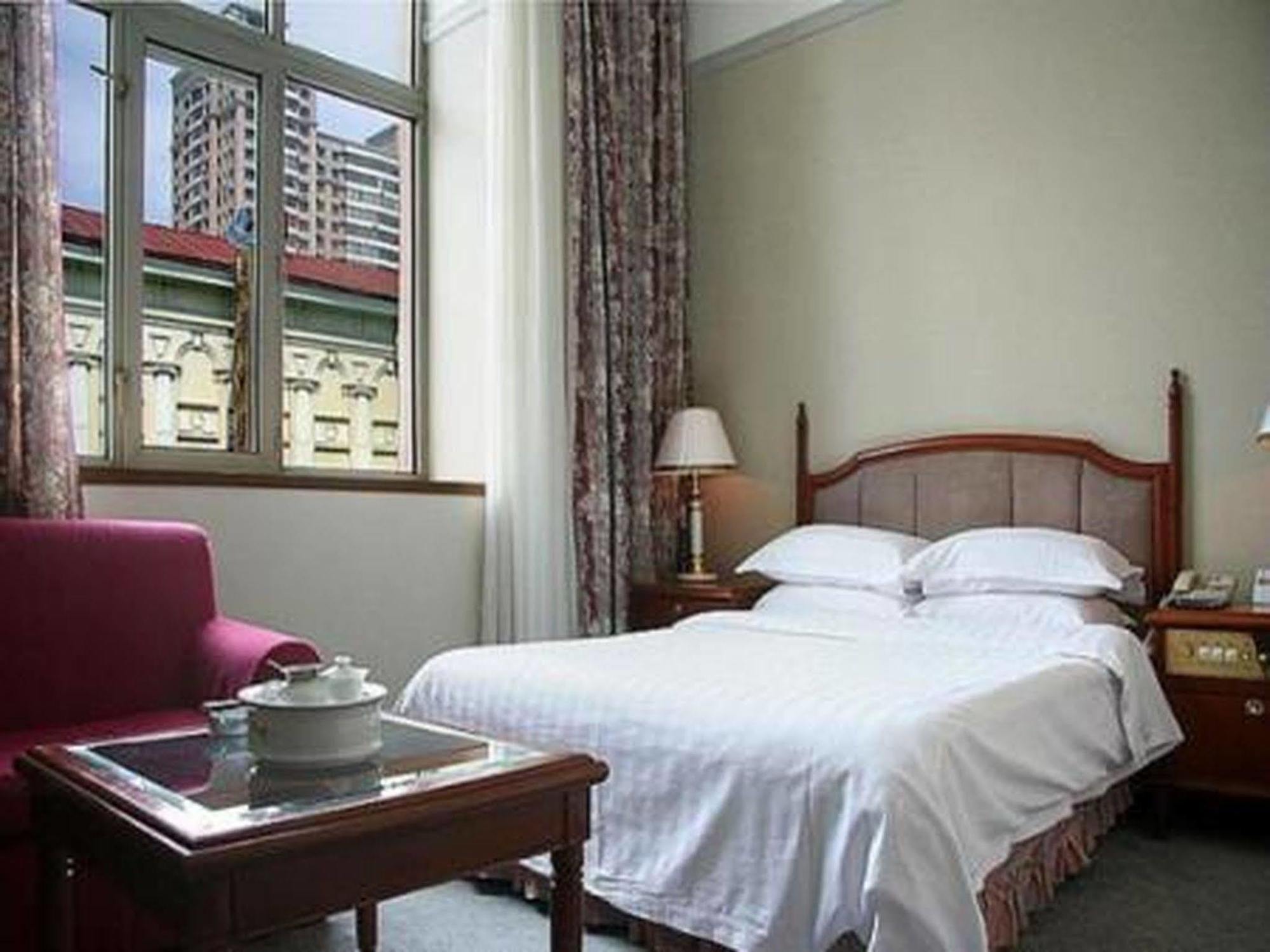 Modern Hotel Harbin Buitenkant foto